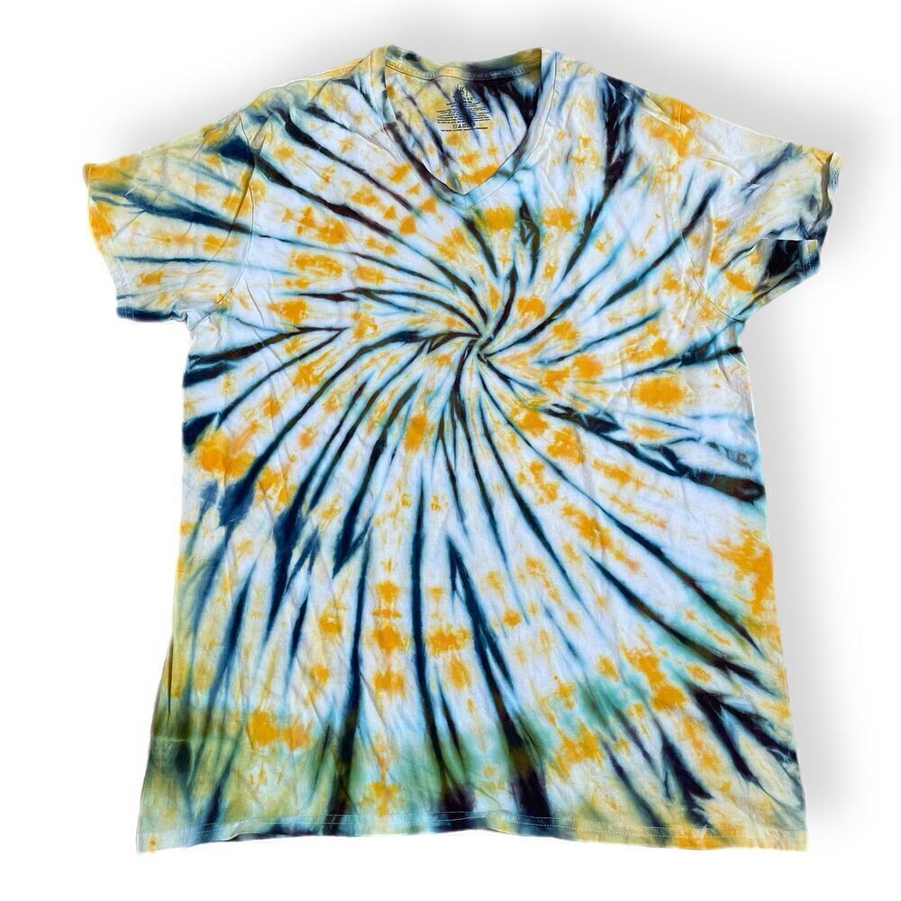 handmade tie dyed unisex tshirt two-tone spiral vneck XL